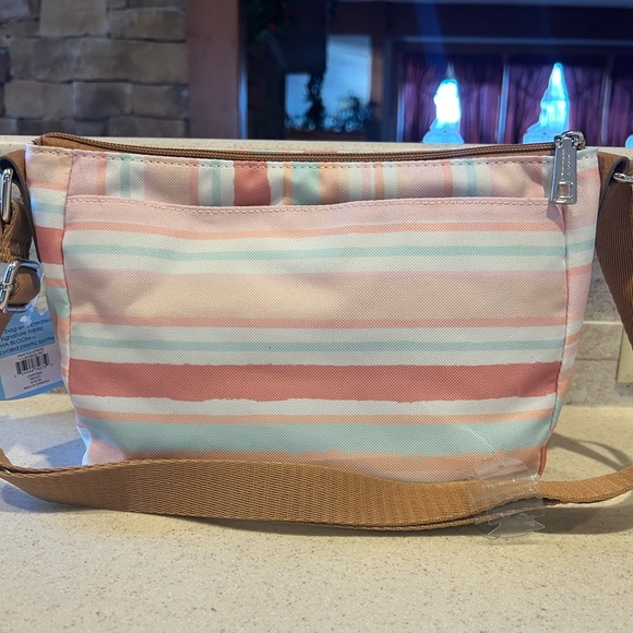 Lily Bloom Crossbody Bag NWT pick one - Picture 9 of 13